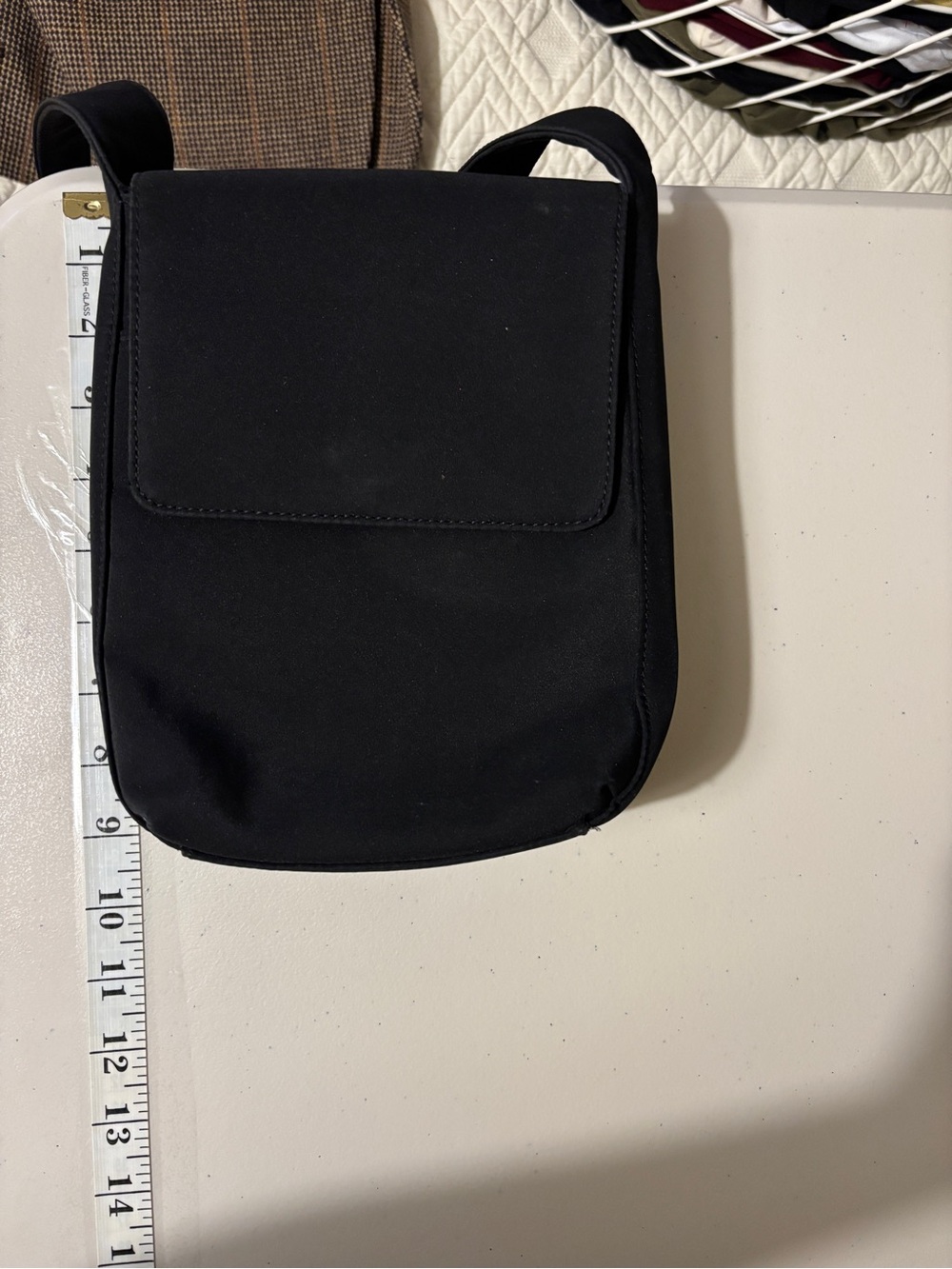 HOBO Black Compact Crossbody Bag Nylon Medium Organizer 90s Minimalist Travel - Picture 13 of 16